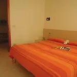 One Bedroom Flat With Terrace And Sea View דירה ביביונה