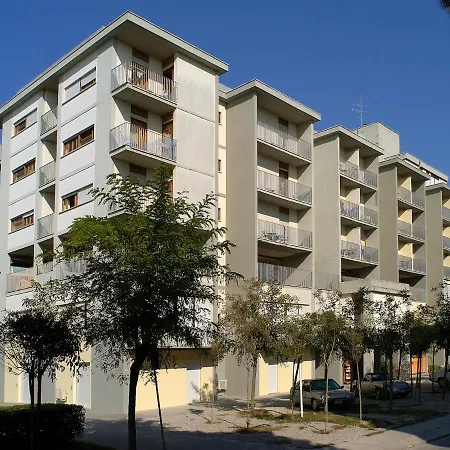 One Bedroom Flat With Terrace And Sea View * Bibione