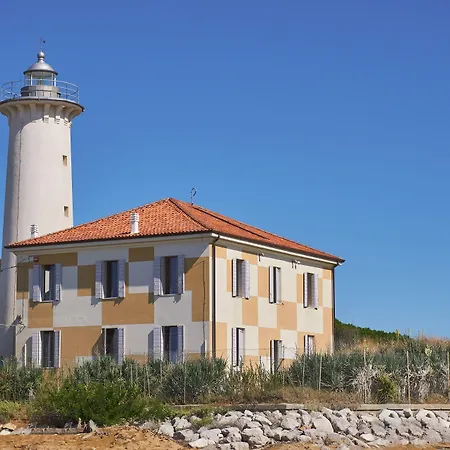 One Bedroom Flat With Terrace And Sea View *