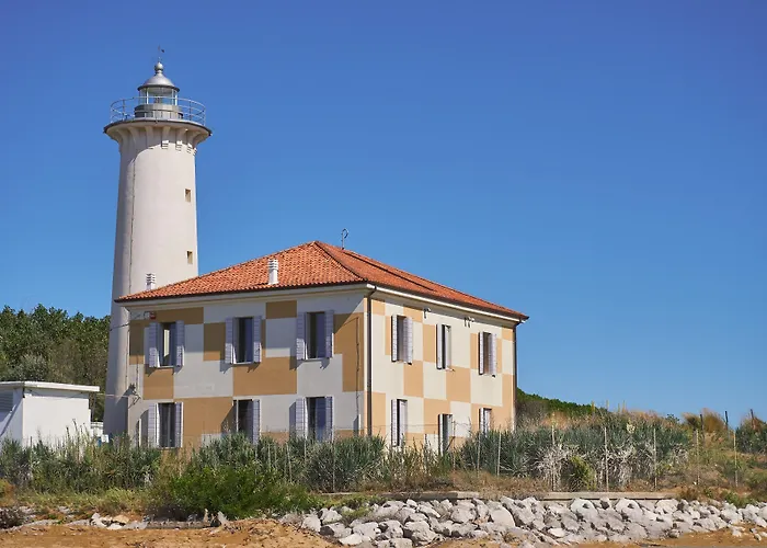 One Bedroom Flat With Terrace And Sea View *